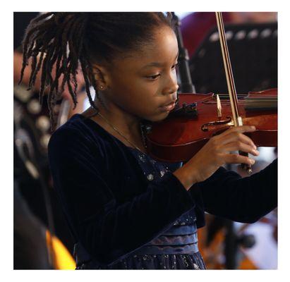 Boston School of Music Arts Violin Lessons build confidence - start at age 3 and up, with  our special program.