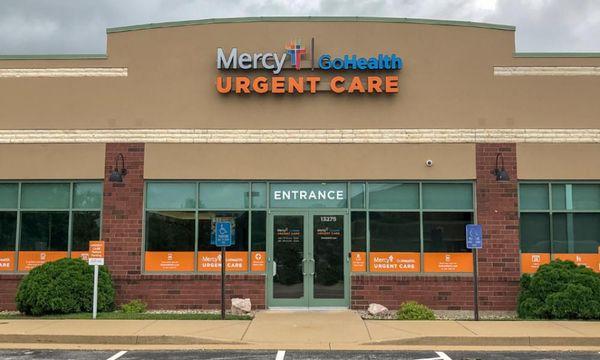 Mercy-GoHealth Urgent Care Des Peres - St. Louis, MO Location Entrance