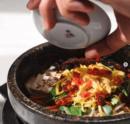 Dolsot Bibimbap