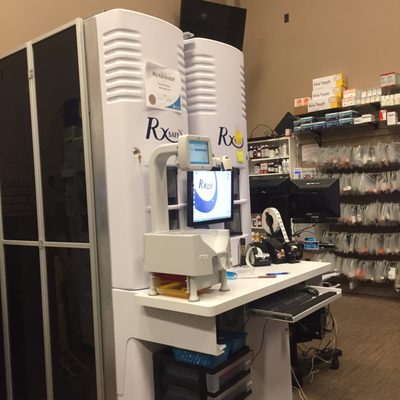 Utilizing the latest robotic technology to ensure fast and accurate dispensing.