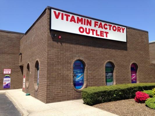 Vitamin Factory Outlet entrance on Smithtown Ave