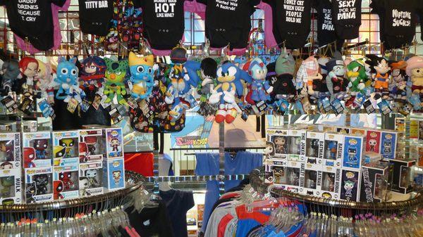 Lots of Anime plush and of Funko Pops