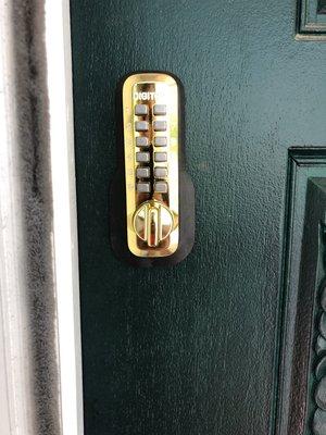 Combination lock installation