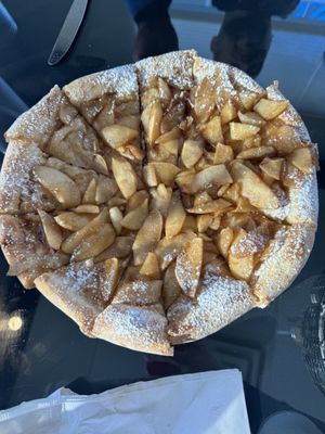 Apple Pie Pizza