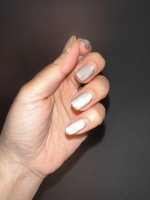 Glass bead cat eye manicure