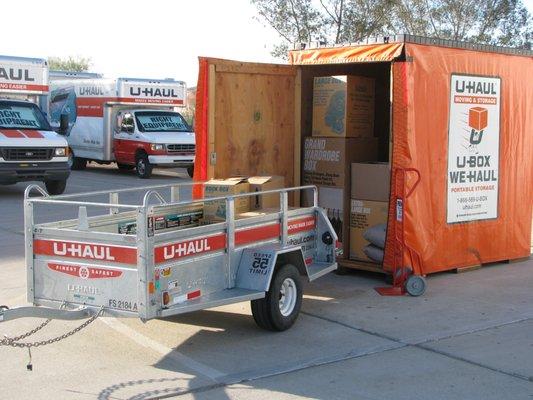 U-Haul Trailer Hitch Super Center at Ina RD