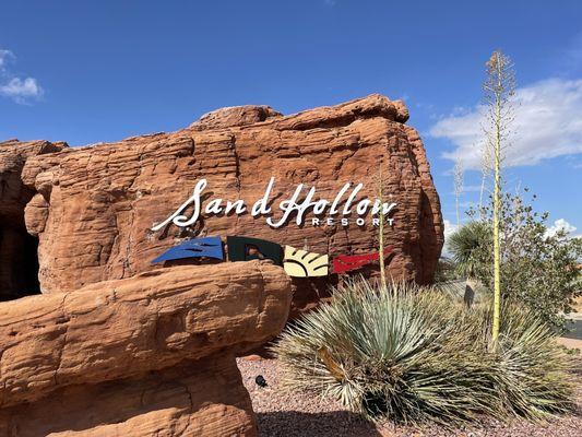 The entrance to Sand Hollow resort.