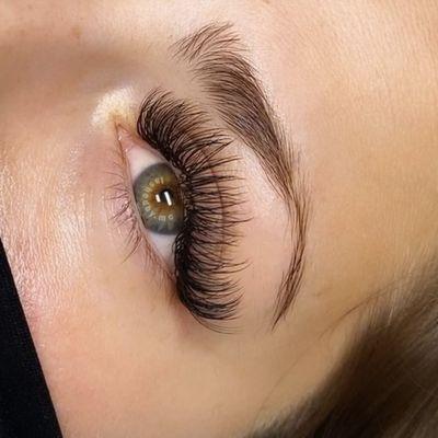 @lashedby.mc Hybrid/Classic Lash Extensions