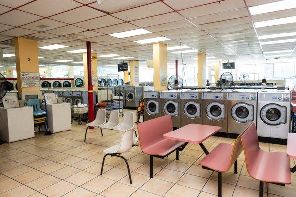 Brite N Clean Laundromat