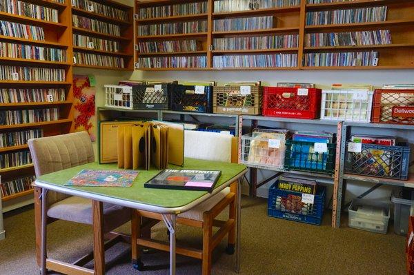 Grand Opening (Nov 2017) used Music Room! CDs & LPs