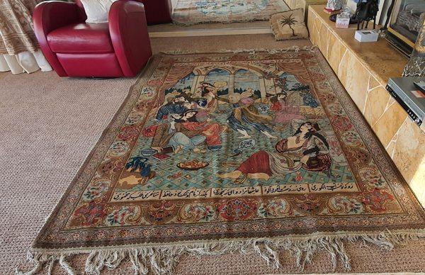 It's a Persian carpet.