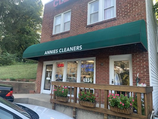 Annie's Discount Dry Cleaners Inc.