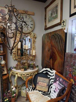 A n J Home Decor & Antiques