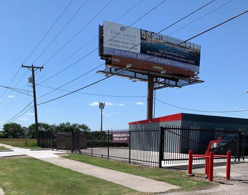 Best Little Warehouse In Texas