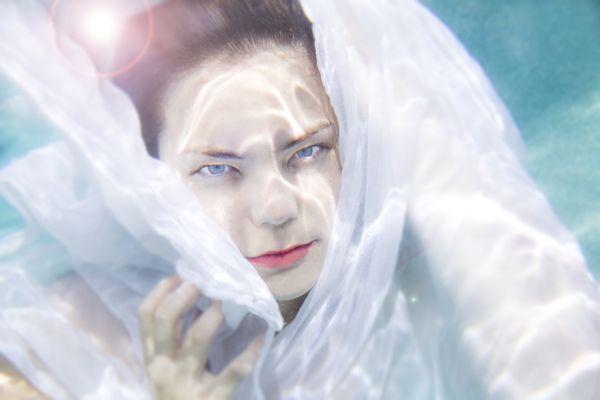 underwater portrait sessions