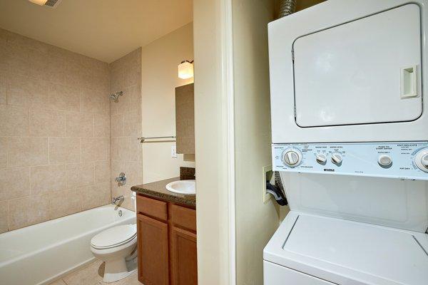 Bathroom/ Washer & Dryer