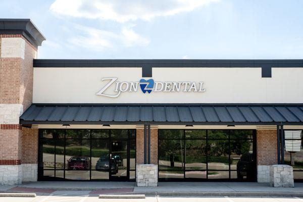 Zion Dental is located in Vista Ridge Mall