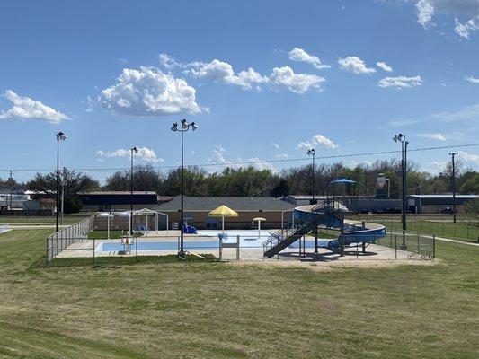 Halstead Municipal Pool