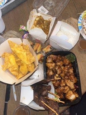 Crab rangoon, beef sticks, general tsos, fried rice, white rice