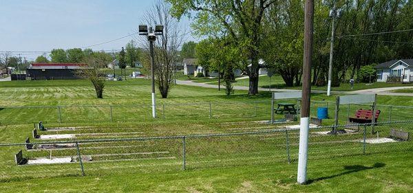 horseshoe park across Jefferson Street