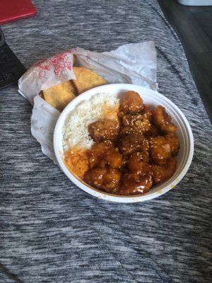 Sesame Chicken Crab Rangoon (8)