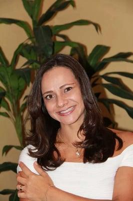 Cristiàne is the owner/operator of Brazilian Glow Spa.