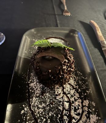 Chocolate dessert