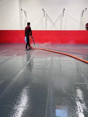 Gym mats cleaning