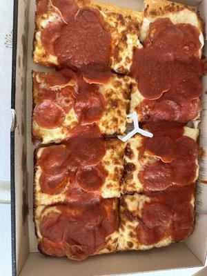 Detroit pizza