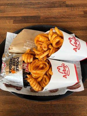 Wow! Arby's actually fills their fries up to the top of the fry carton!