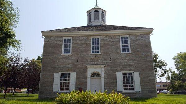 First state capitol building