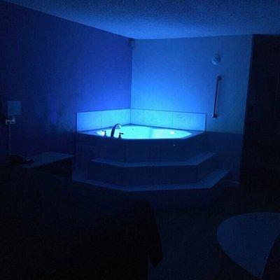 Jacuzzi suite