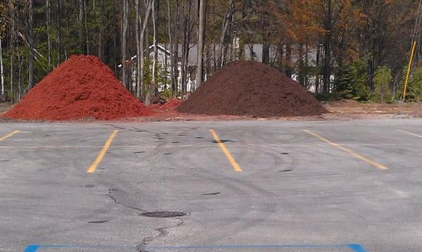 We carry mulches and soils in bulk or in bags for any possible planting need.