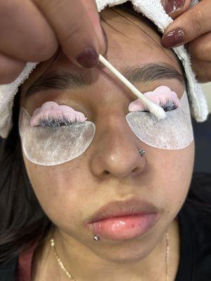 Natural eyelash curling