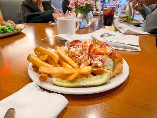 Maine Lobster Roll Sandwich