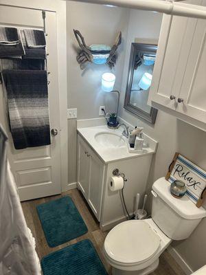 1 of 8 bathrooms