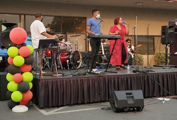 Family entertainment at the Black Food Fest where the Pitmaster had his tent for The Last Supper Smokehouse