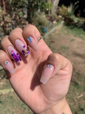 Been going w/ Vilma for my nails for well over a year now &' i have never looked back! An acrylic overlay on my natural nails