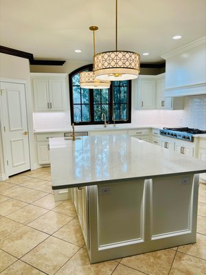 Elegant Touch Painting also does Kitchen Remodels!