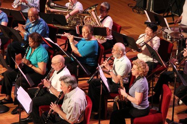 New Horizons Orchestra at Third Street in concert