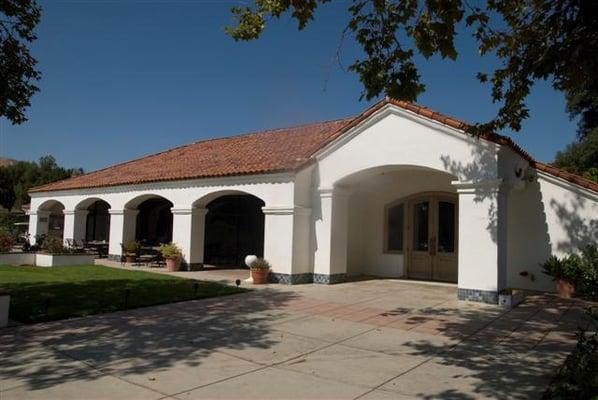 Front of WHCC.  Photo courtesy of Lifetime Images Wedding Photography ( LifetimeImages.com)  Copyright 2014