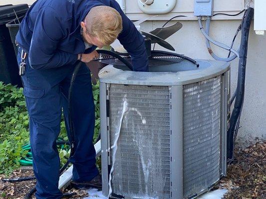 Cleaning the AC Unit