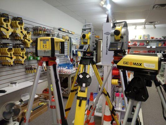 GEOMAX LASERS & TOTAL STATIONS