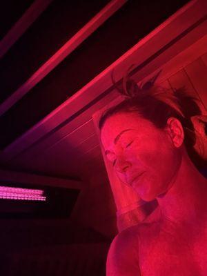 Infrared sauna with red light