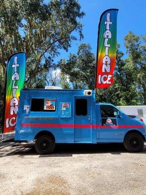 LITTLE BLUE italian ice truck!