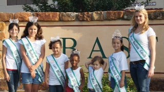 2012 Miss Bastrop County Queens  - "Out and about in the community"!