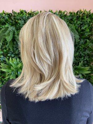 Hair Coloring - Color Correction dimensional BLONDES by Raul Areizaga