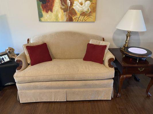 My love seat a beautiful job. Look like a new !