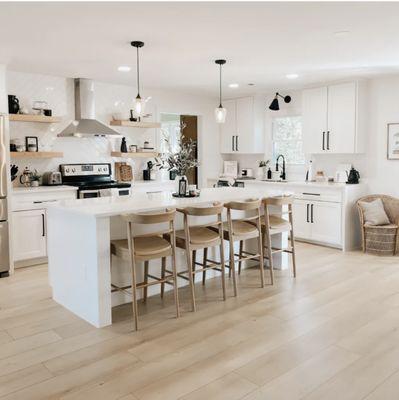 Extra-thick luxury vinyl flooring that offers the perfect balance of beauty and durability. 100% waterproof and ideal for kitchens and bathr