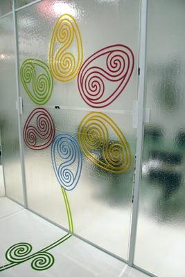 Juut Designer Glass Divider Wall - Cool Glass by Trellage-Ferrill